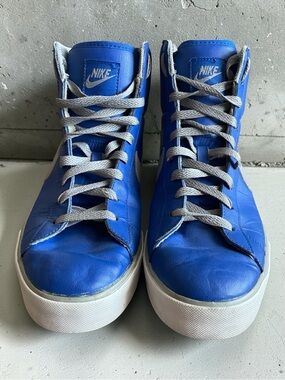 Nike Sweet Classic High Men’s Basketball Royal Blue/White Size 12 Vintage Look